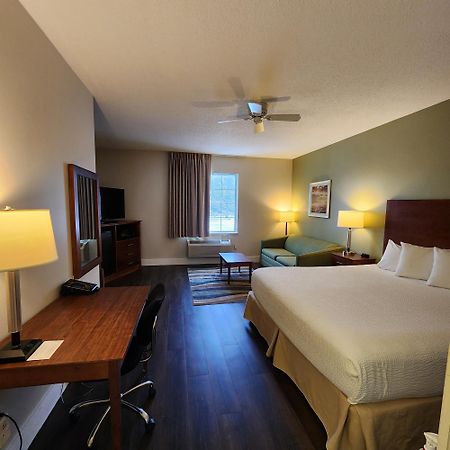 Baymont By Wyndham Mackinaw City Esterno foto