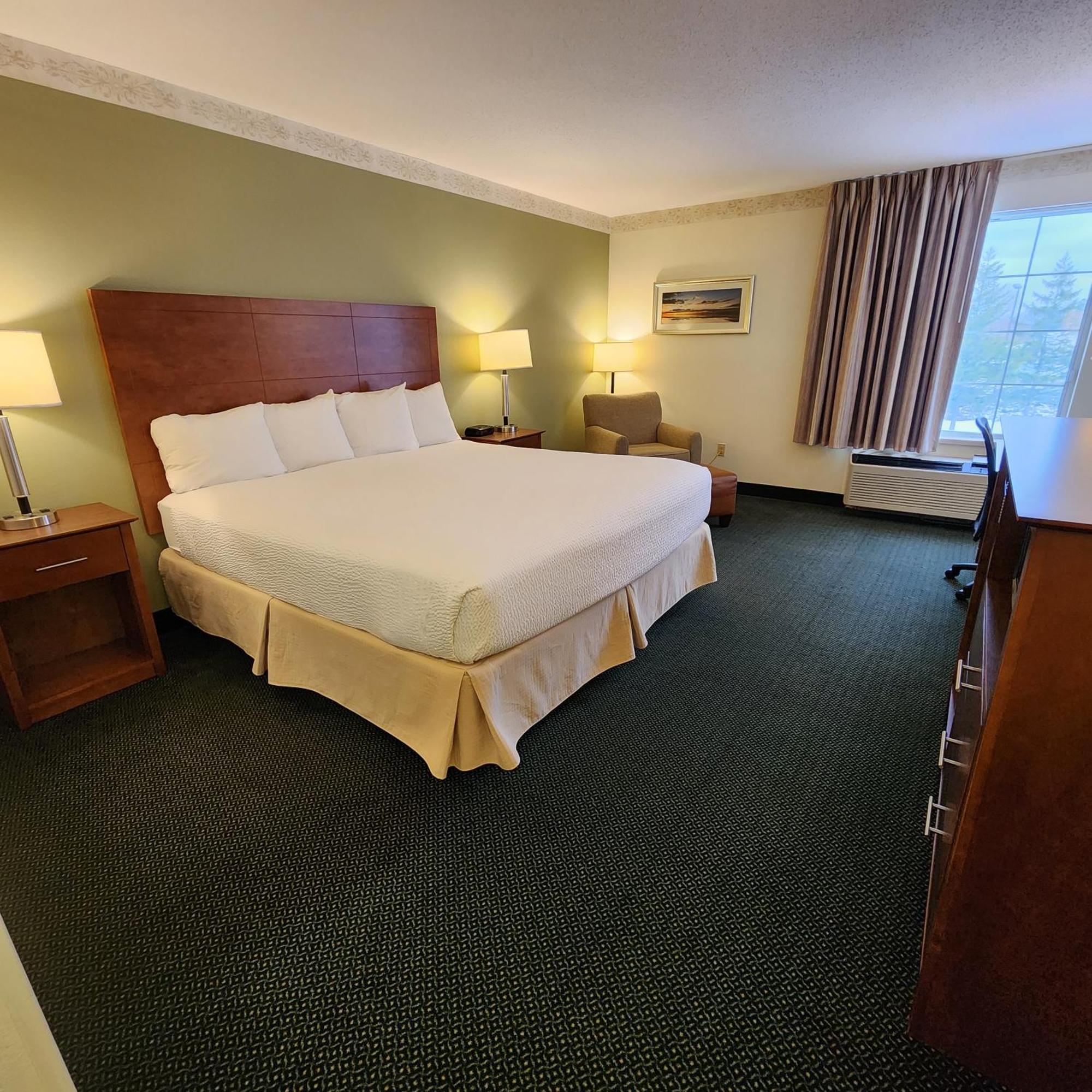 Baymont By Wyndham Mackinaw City Esterno foto